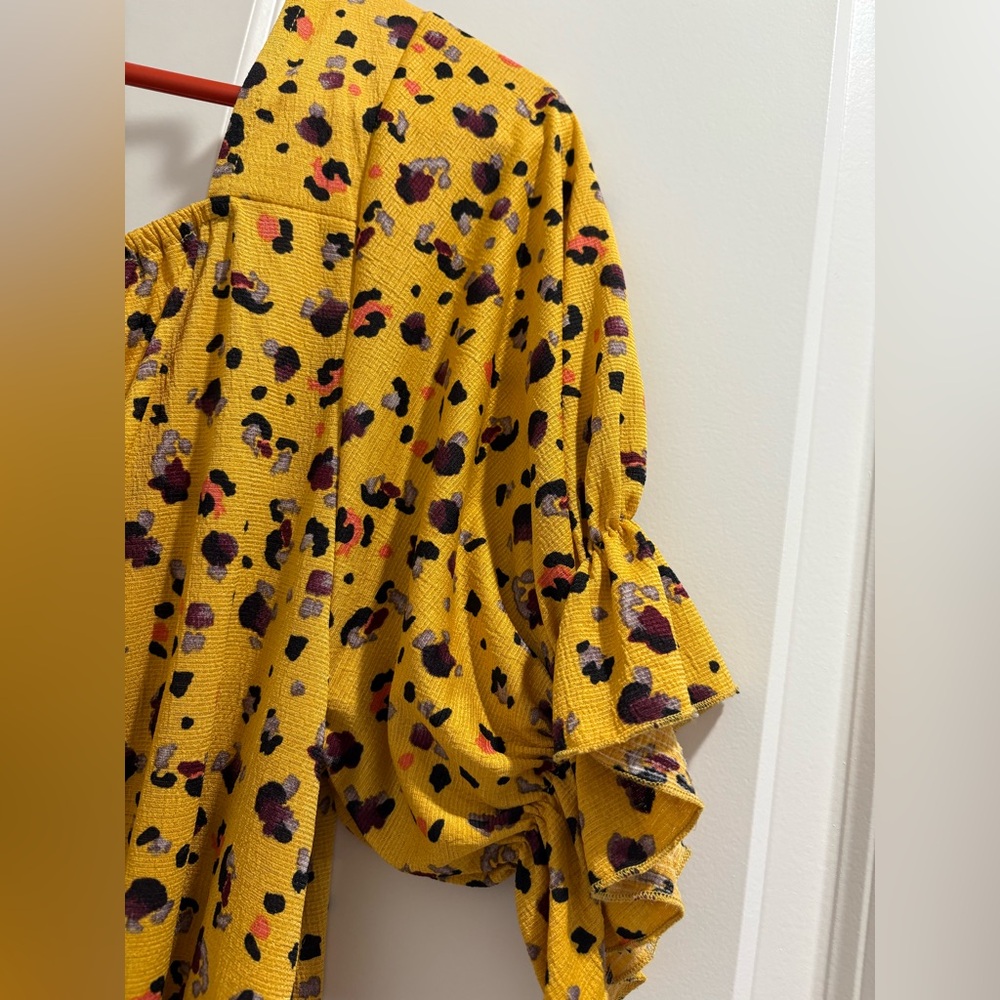 MELLODAY Yellow Animal Print Blouse - Picture 4 of 5